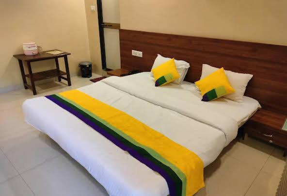 Hotel President House มาเทรัน ภายนอก รูปภาพ